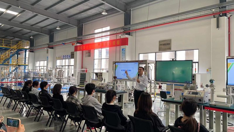 汽车高分子材料：广州供应商的优质选择**